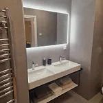 Artisa Riia Str 22 Xxl Luxury Penthouse * 타르투