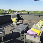 Artisa Riia Str 22 Xxl Luxury Penthouse 아파트 타르투