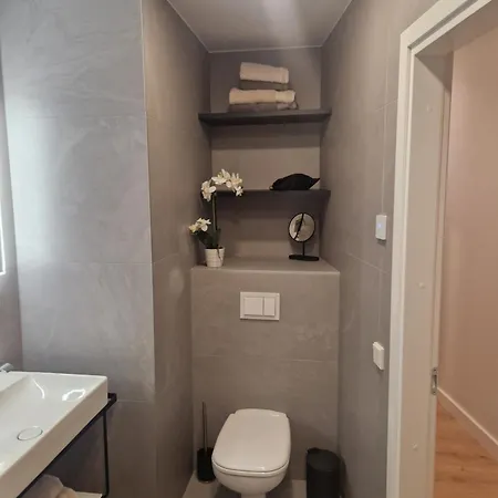 Artisa Riia Str 22 Xxl Luxury Penthouse * Tartu